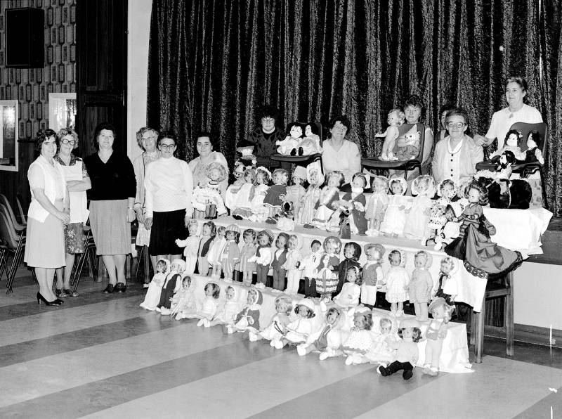 Image for Ladies with dolls