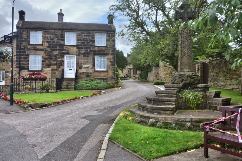 Image for View in Cawthorne with the old fountain and Fountain Cottage